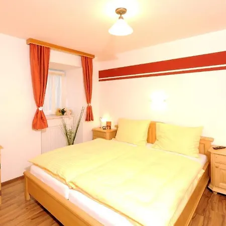 Hotel-restaurant Kirchenwirt Aigen 3*