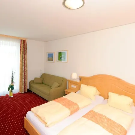 فندق Hotel-restaurant Kirchenwirt Aigen 3*