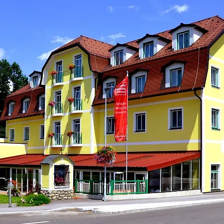 Hotel Hotel-restaurant Kirchenwirt Aigen 3*