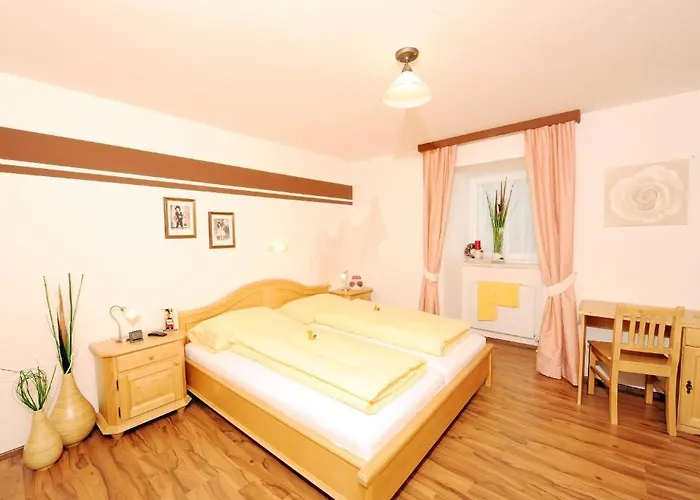 Hotel-restaurant Kirchenwirt Aigen آيغن إم إنشتال