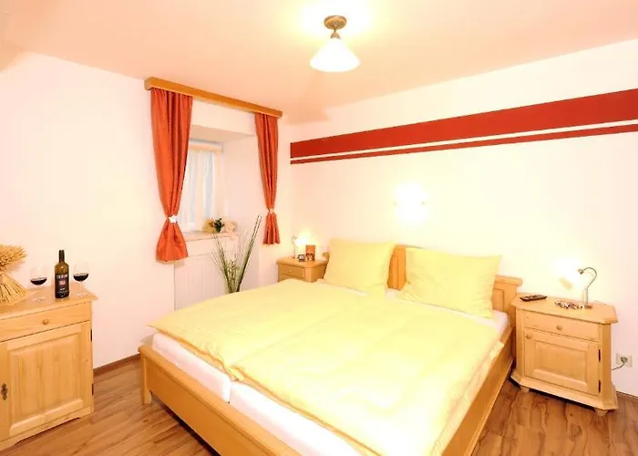 Hotel-restaurant Kirchenwirt Aigen 3*