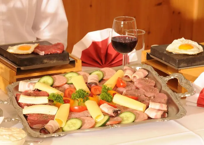 Hotel-restaurant Kirchenwirt Aigen فندق