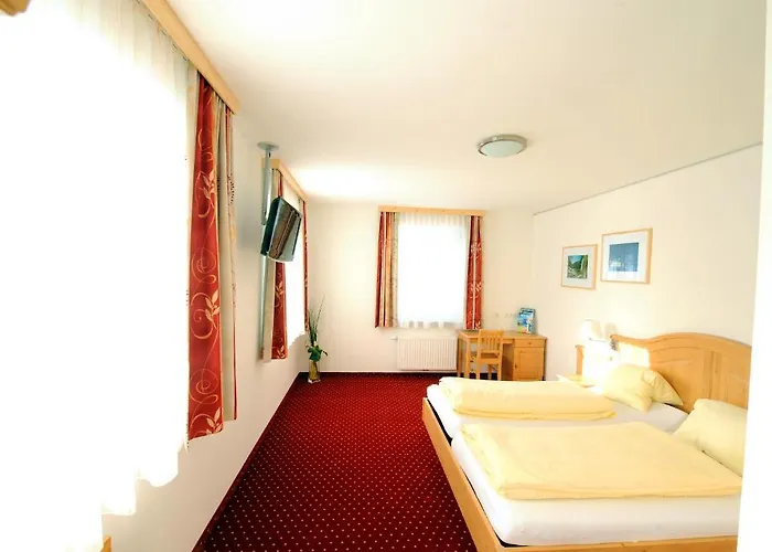 Hotel Hotel-restaurant Kirchenwirt Aigen 3*